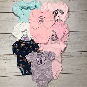 8- Pieces of girls clothes size 6m